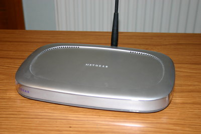 Netgear DG824M